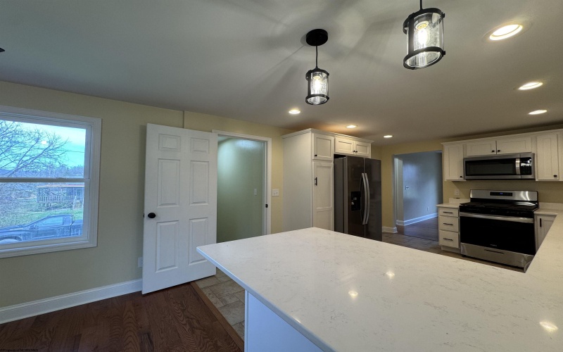 110 Sunshine Way, Fairmont, West Virginia 26554, 3 Bedrooms Bedrooms, 7 Rooms Rooms,2 BathroomsBathrooms,Single Family Detached,For Sale,Sunshine,10163800