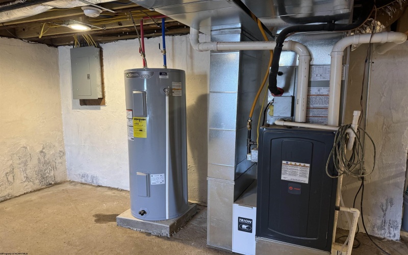 110 Sunshine Way, Fairmont, West Virginia 26554, 3 Bedrooms Bedrooms, 7 Rooms Rooms,2 BathroomsBathrooms,Single Family Detached,For Sale,Sunshine,10163800