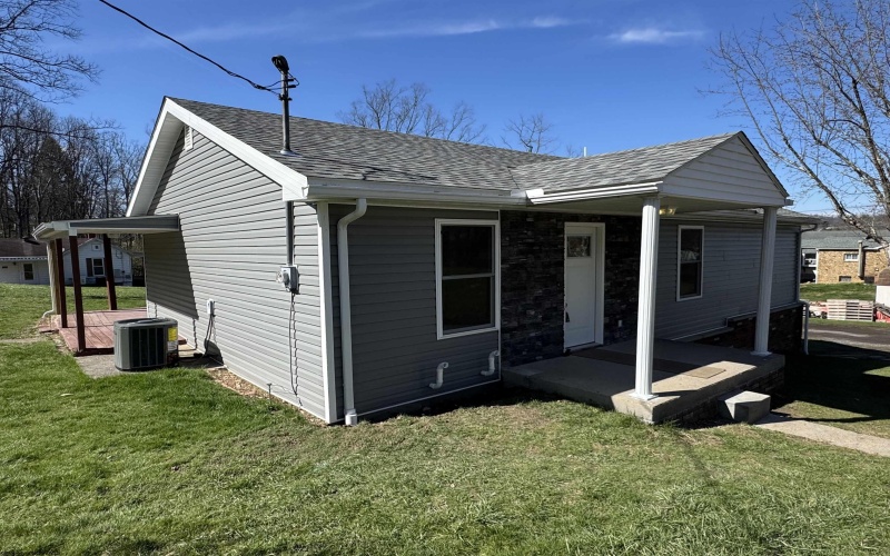 110 Sunshine Way, Fairmont, West Virginia 26554, 3 Bedrooms Bedrooms, 7 Rooms Rooms,2 BathroomsBathrooms,Single Family Detached,For Sale,Sunshine,10163800