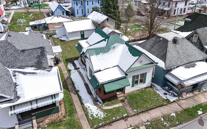 208 Jefferson Street, Mannington, West Virginia 26582, 2 Bedrooms Bedrooms, 5 Rooms Rooms,1 BathroomBathrooms,Single Family Detached,For Sale,Jefferson,10163819