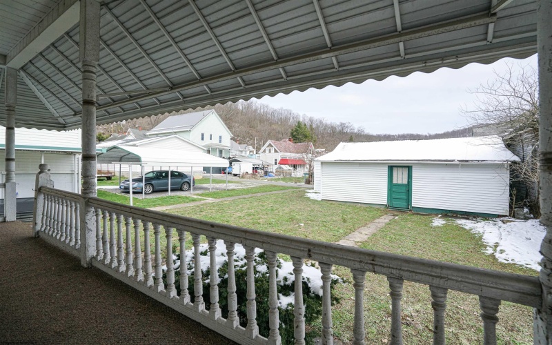 208 Jefferson Street, Mannington, West Virginia 26582, 2 Bedrooms Bedrooms, 5 Rooms Rooms,1 BathroomBathrooms,Single Family Detached,For Sale,Jefferson,10163819