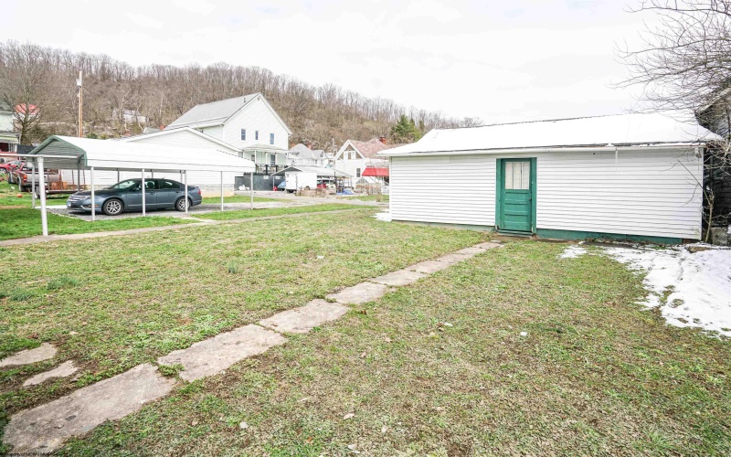 208 Jefferson Street, Mannington, West Virginia 26582, 2 Bedrooms Bedrooms, 5 Rooms Rooms,1 BathroomBathrooms,Single Family Detached,For Sale,Jefferson,10163819