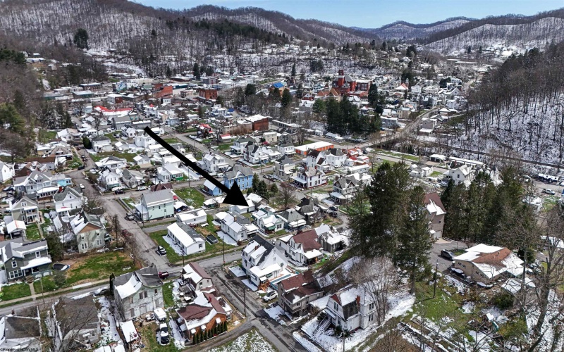 208 Jefferson Street, Mannington, West Virginia 26582, 2 Bedrooms Bedrooms, 5 Rooms Rooms,1 BathroomBathrooms,Single Family Detached,For Sale,Jefferson,10163819