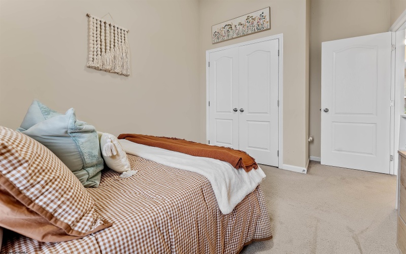 143 Tee Drive, Maidsville, West Virginia 26541, 3 Bedrooms Bedrooms, 6 Rooms Rooms,2 BathroomsBathrooms,Single Family Attached,For Sale,Tee,10163810