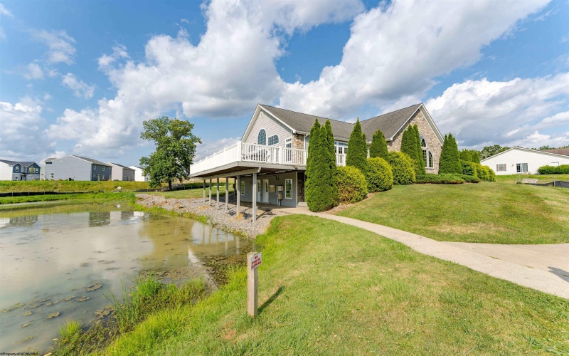 143 Tee Drive, Maidsville, West Virginia 26541, 3 Bedrooms Bedrooms, 6 Rooms Rooms,2 BathroomsBathrooms,Single Family Attached,For Sale,Tee,10163810