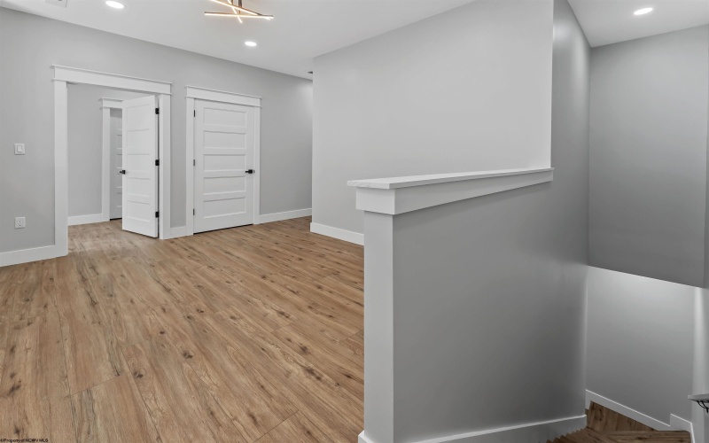 118 Tivoli Garden Drive, Morgantown, West Virginia 26508, 4 Bedrooms Bedrooms, 9 Rooms Rooms,4 BathroomsBathrooms,Single Family Attached,For Sale,Tivoli Garden,10163813