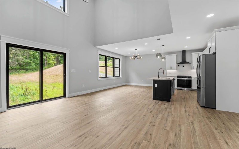 118 Tivoli Garden Drive, Morgantown, West Virginia 26508, 4 Bedrooms Bedrooms, 9 Rooms Rooms,4 BathroomsBathrooms,Single Family Attached,For Sale,Tivoli Garden,10163813