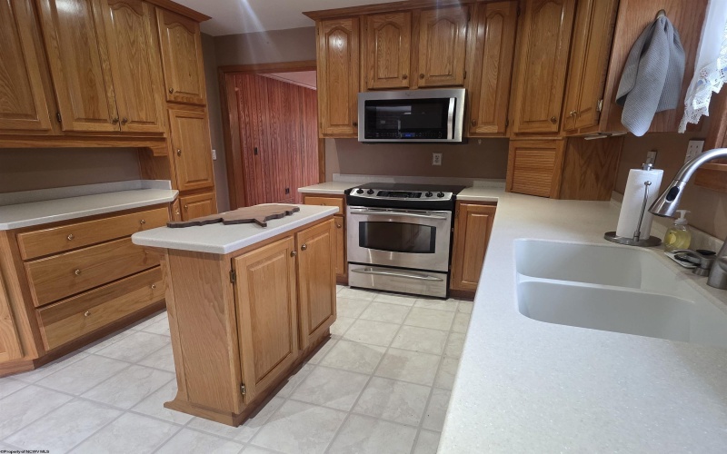 103 Williams Avenue, Kingwood, West Virginia 26537, 3 Bedrooms Bedrooms, 8 Rooms Rooms,2 BathroomsBathrooms,Single Family Detached,For Sale,Williams,10163818 103 Williams Avenue, Kingwood, West Virginia 26537, 3 Bedrooms Bedrooms, 8 Rooms Rooms,2 BathroomsBathrooms,Single Family Detached,For Sale,Williams,10163818