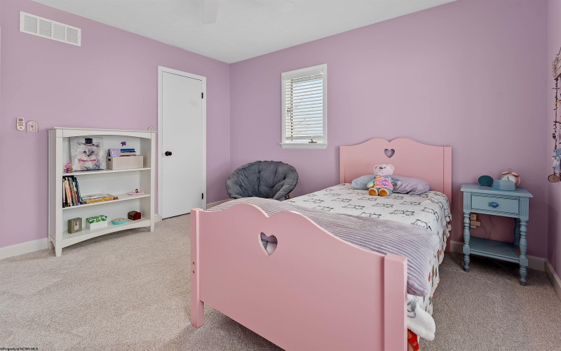 12 Cedarwood Drive, Morgantown, West Virginia 26505, 4 Bedrooms Bedrooms, 8 Rooms Rooms,3 BathroomsBathrooms,Single Family Detached,For Sale,Cedarwood,10163811