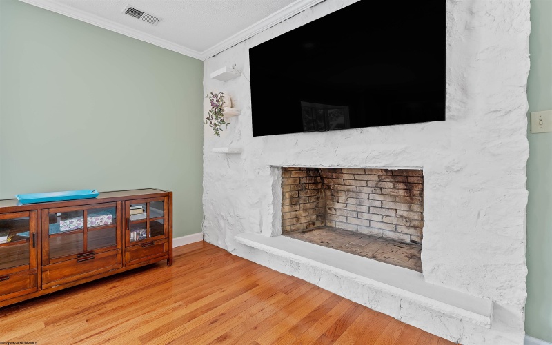 12 Cedarwood Drive, Morgantown, West Virginia 26505, 4 Bedrooms Bedrooms, 8 Rooms Rooms,3 BathroomsBathrooms,Single Family Detached,For Sale,Cedarwood,10163811