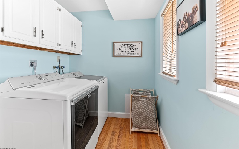 12 Cedarwood Drive, Morgantown, West Virginia 26505, 4 Bedrooms Bedrooms, 8 Rooms Rooms,3 BathroomsBathrooms,Single Family Detached,For Sale,Cedarwood,10163811