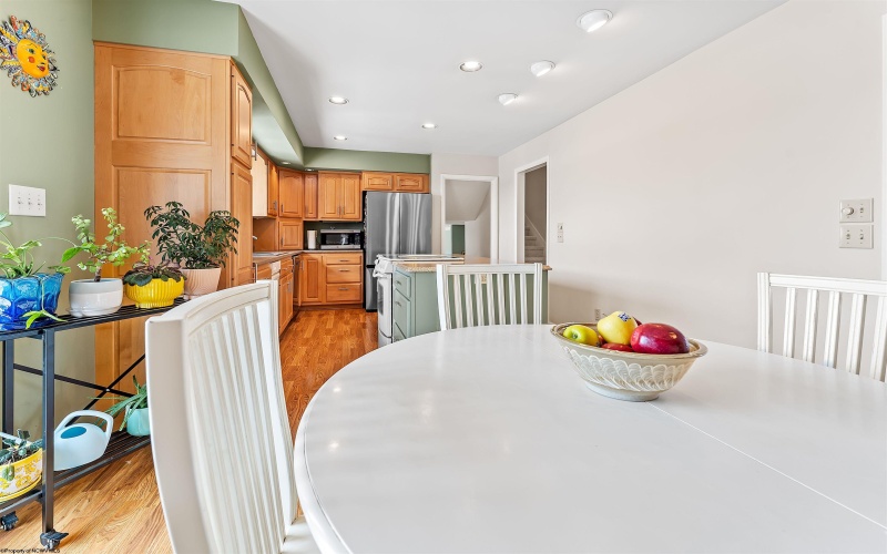 12 Cedarwood Drive, Morgantown, West Virginia 26505, 4 Bedrooms Bedrooms, 8 Rooms Rooms,3 BathroomsBathrooms,Single Family Detached,For Sale,Cedarwood,10163811