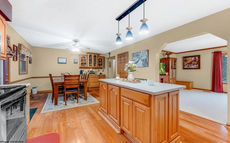 58 Edinburgh Lane, Rivesville, West Virginia 26588, 3 Bedrooms Bedrooms, 8 Rooms Rooms,3 BathroomsBathrooms,Single Family Detached,For Sale,Edinburgh,10163812