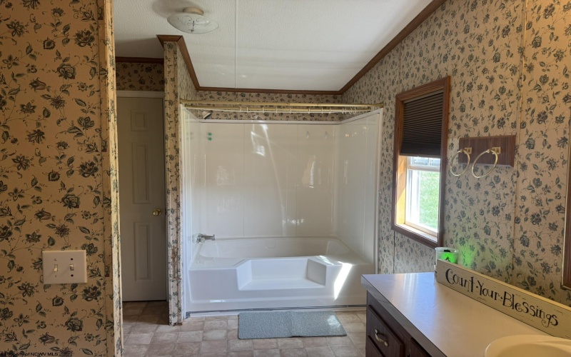 111 Brick Hill Road, Four States, West Virginia 26591, 3 Bedrooms Bedrooms, 6 Rooms Rooms,2 BathroomsBathrooms,Single Family Detached,For Sale,Brick Hill,10163814