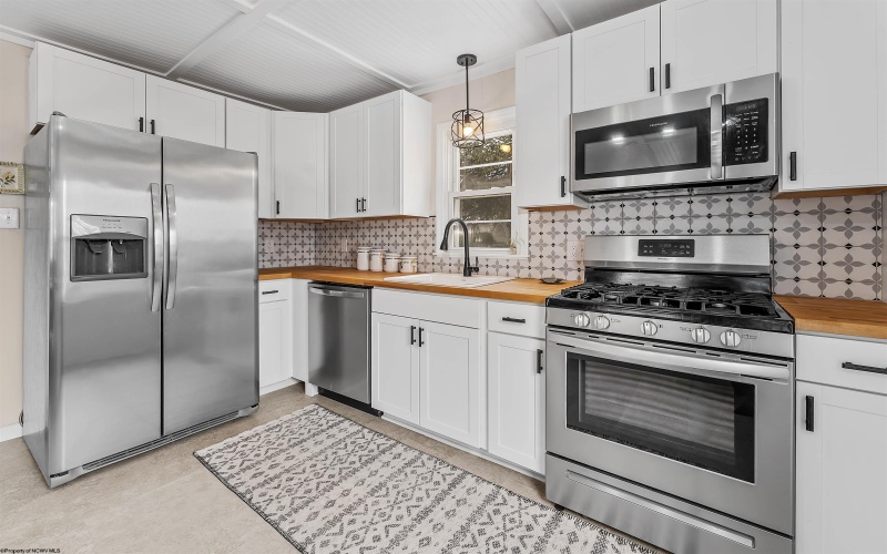 604 Callen Avenue, Morgantown, West Virginia 26501, 3 Bedrooms Bedrooms, 11 Rooms Rooms,2 BathroomsBathrooms,Single Family Detached,For Sale,Callen,10163821 604 Callen Avenue, Morgantown, West Virginia 26501, 3 Bedrooms Bedrooms, 11 Rooms Rooms,2 BathroomsBathrooms,Single Family Detached,For Sale,Callen,10163821