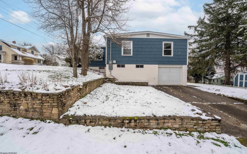 604 Callen Avenue, Morgantown, West Virginia 26501, 3 Bedrooms Bedrooms, 11 Rooms Rooms,2 BathroomsBathrooms,Single Family Detached,For Sale,Callen,10163821 604 Callen Avenue, Morgantown, West Virginia 26501, 3 Bedrooms Bedrooms, 11 Rooms Rooms,2 BathroomsBathrooms,Single Family Detached,For Sale,Callen,10163821