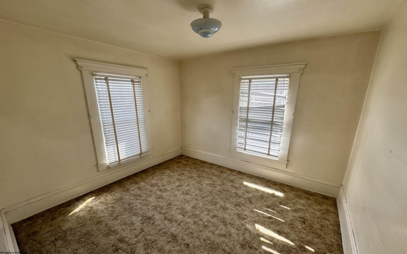 401 Lincoln Avenue, Elkins, West Virginia 26241, ,Multi-unit/income,For Sale,Lincoln,10163828