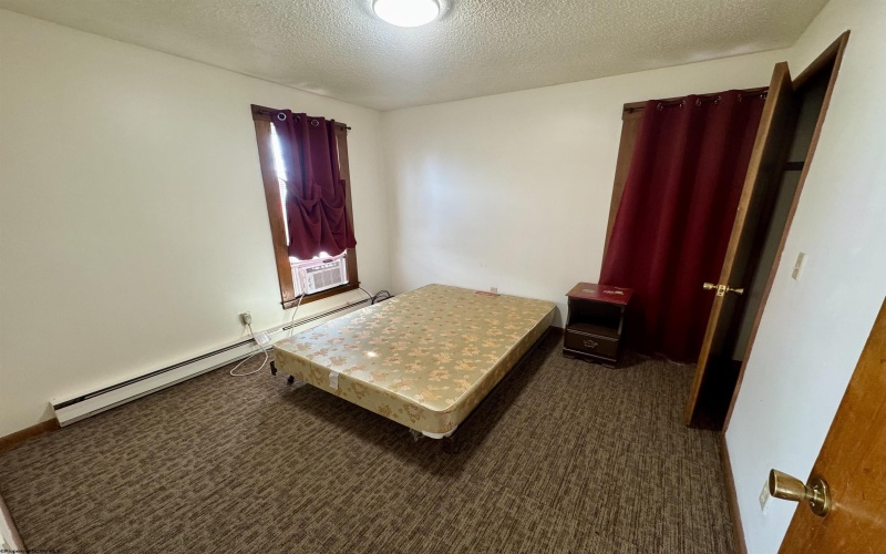 401 Lincoln Avenue, Elkins, West Virginia 26241, ,Multi-unit/income,For Sale,Lincoln,10163828