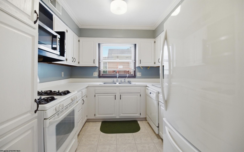 315 Alexander Avenue, Clarksburg, West Virginia 26301, 2 Bedrooms Bedrooms, 6 Rooms Rooms,2 BathroomsBathrooms,Single Family Detached,For Sale,Alexander,10163824