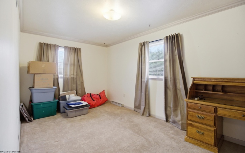 315 Alexander Avenue, Clarksburg, West Virginia 26301, 2 Bedrooms Bedrooms, 6 Rooms Rooms,2 BathroomsBathrooms,Single Family Detached,For Sale,Alexander,10163824