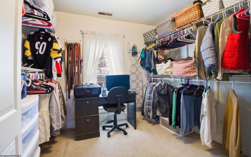 209 Grant Street, Clarksburg, West Virginia 26301, 3 Bedrooms Bedrooms, 8 Rooms Rooms,1 BathroomBathrooms,Single Family Detached,For Sale,Grant,10163823