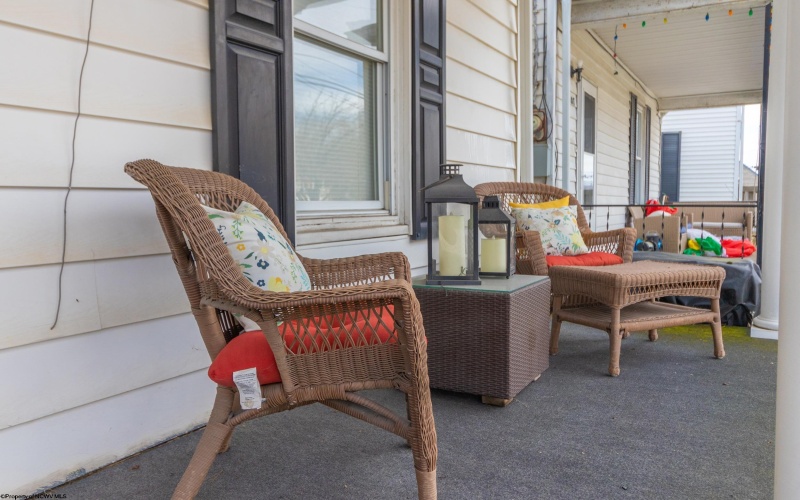 209 Grant Street, Clarksburg, West Virginia 26301, 3 Bedrooms Bedrooms, 8 Rooms Rooms,1 BathroomBathrooms,Single Family Detached,For Sale,Grant,10163823