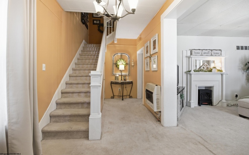 209 Grant Street, Clarksburg, West Virginia 26301, 3 Bedrooms Bedrooms, 8 Rooms Rooms,1 BathroomBathrooms,Single Family Detached,For Sale,Grant,10163823