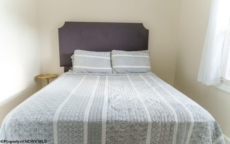 232 Del Dew Drive, Bridgeport, West Virginia 26330, 3 Bedrooms Bedrooms, 7 Rooms Rooms,2 BathroomsBathrooms,Single Family Detached,For Sale,Del Dew,10163829