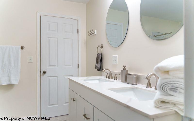 232 Del Dew Drive, Bridgeport, West Virginia 26330, 3 Bedrooms Bedrooms, 7 Rooms Rooms,2 BathroomsBathrooms,Single Family Detached,For Sale,Del Dew,10163829