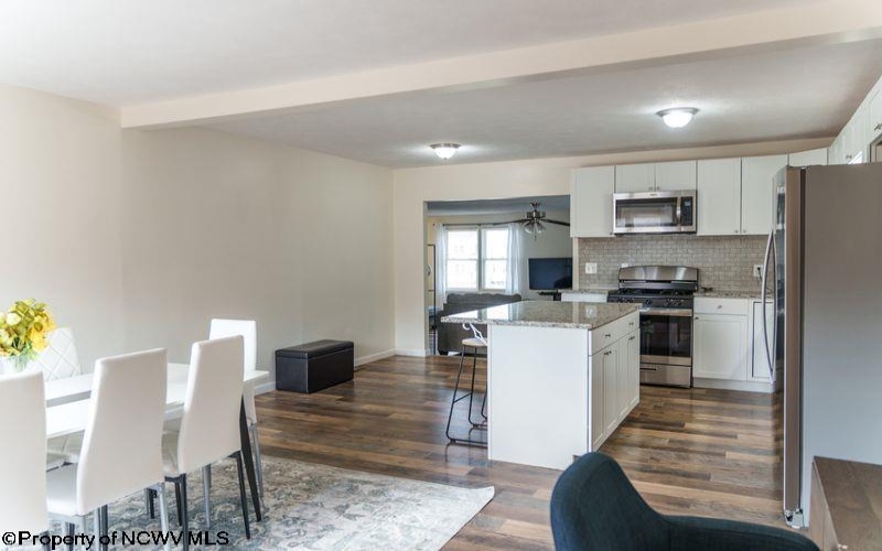 232 Del Dew Drive, Bridgeport, West Virginia 26330, 3 Bedrooms Bedrooms, 7 Rooms Rooms,2 BathroomsBathrooms,Single Family Detached,For Sale,Del Dew,10163829