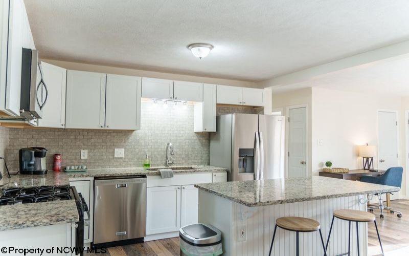 232 Del Dew Drive, Bridgeport, West Virginia 26330, 3 Bedrooms Bedrooms, 7 Rooms Rooms,2 BathroomsBathrooms,Single Family Detached,For Sale,Del Dew,10163829