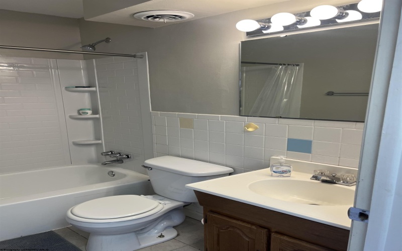 5204 Mountain View Manor Drive, Morgantown, West Virginia 26501, 2 Bedrooms Bedrooms, 5 Rooms Rooms,1 BathroomBathrooms,Single Family Attached,For Sale,Mountain View Manor,10163830