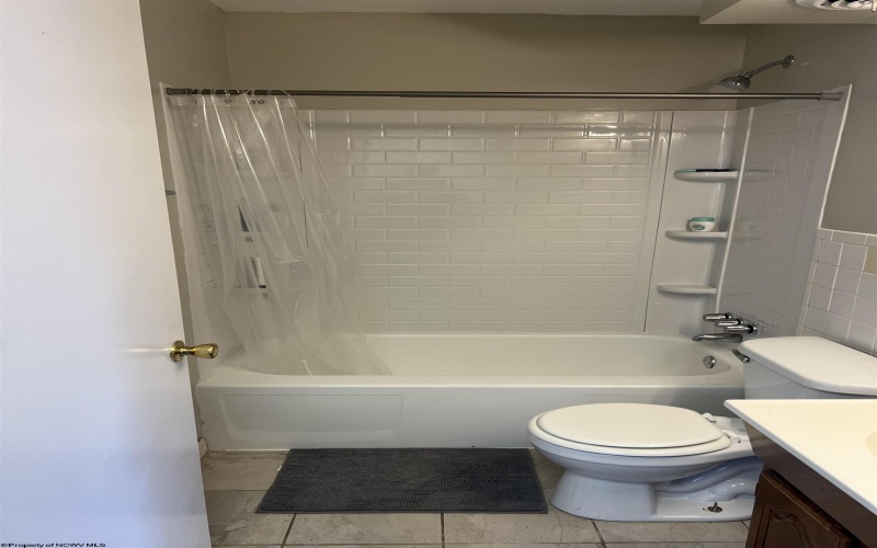 5204 Mountain View Manor Drive, Morgantown, West Virginia 26501, 2 Bedrooms Bedrooms, 5 Rooms Rooms,1 BathroomBathrooms,Single Family Attached,For Sale,Mountain View Manor,10163830