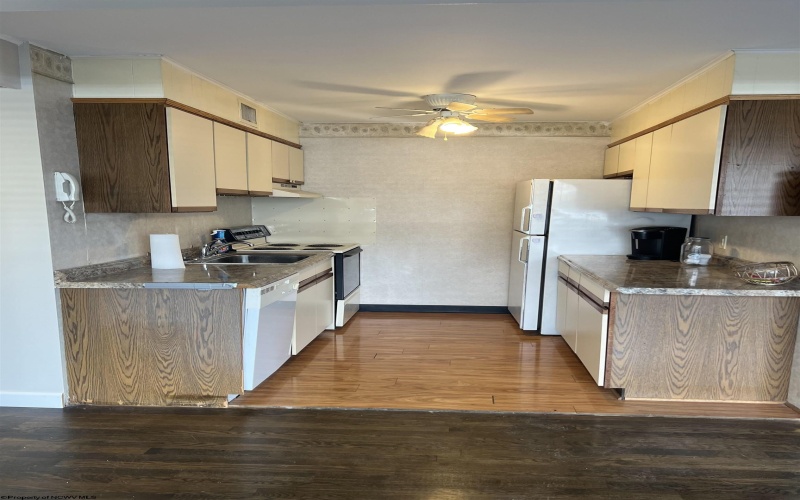 5204 Mountain View Manor Drive, Morgantown, West Virginia 26501, 2 Bedrooms Bedrooms, 5 Rooms Rooms,1 BathroomBathrooms,Single Family Attached,For Sale,Mountain View Manor,10163830