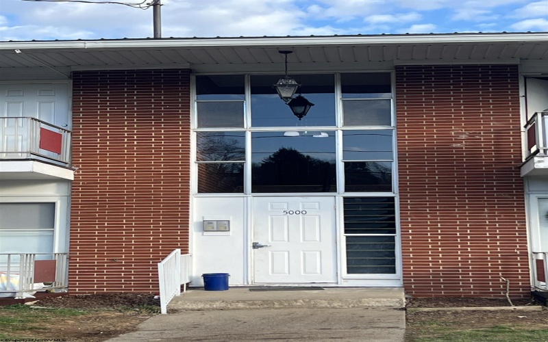 5204 Mountain View Manor Drive, Morgantown, West Virginia 26501, 2 Bedrooms Bedrooms, 5 Rooms Rooms,1 BathroomBathrooms,Single Family Attached,For Sale,Mountain View Manor,10163830