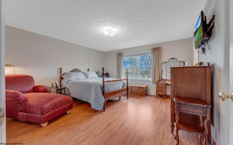 1010 Ashton Drive, Morgantown, West Virginia 26508, 3 Bedrooms Bedrooms, 8 Rooms Rooms,3 BathroomsBathrooms,Single Family Detached,For Sale,Ashton,10163832