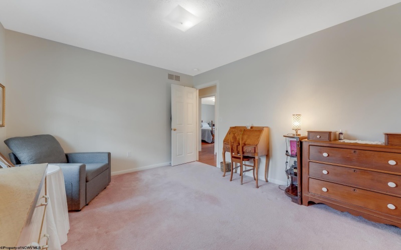 1010 Ashton Drive, Morgantown, West Virginia 26508, 3 Bedrooms Bedrooms, 8 Rooms Rooms,3 BathroomsBathrooms,Single Family Detached,For Sale,Ashton,10163832