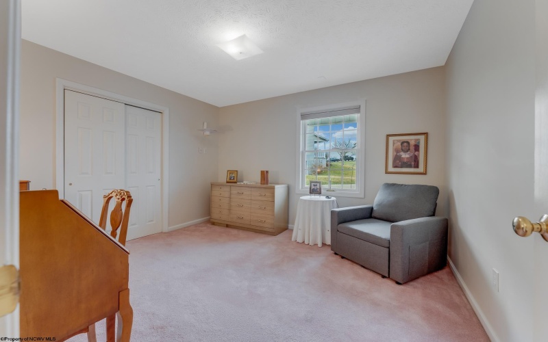 1010 Ashton Drive, Morgantown, West Virginia 26508, 3 Bedrooms Bedrooms, 8 Rooms Rooms,3 BathroomsBathrooms,Single Family Detached,For Sale,Ashton,10163832