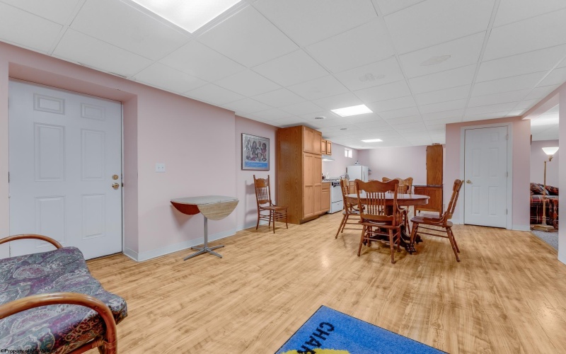 1010 Ashton Drive, Morgantown, West Virginia 26508, 3 Bedrooms Bedrooms, 8 Rooms Rooms,3 BathroomsBathrooms,Single Family Detached,For Sale,Ashton,10163832