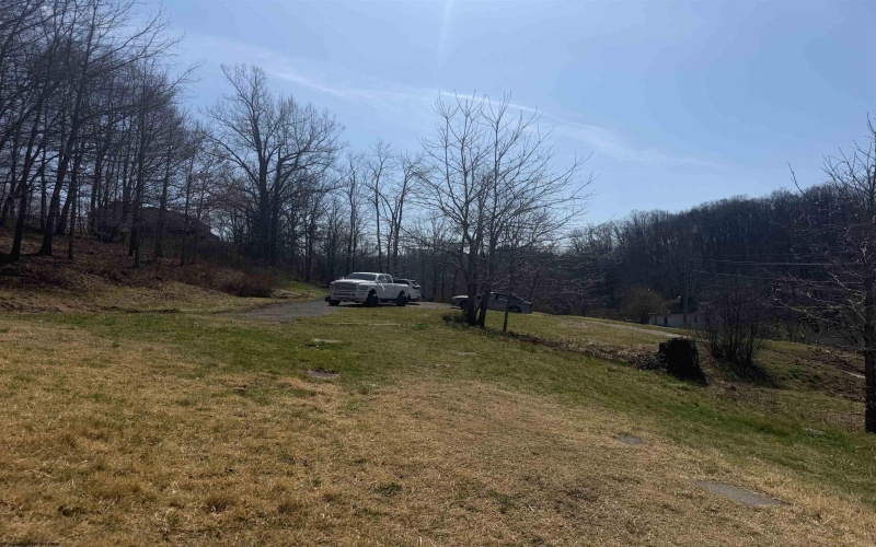 1217 Pleasant Valley Road, Fairmont, West Virginia 26554, 3 Bedrooms Bedrooms, 8 Rooms Rooms,2 BathroomsBathrooms,Single Family Detached,For Sale,Pleasant Valley,10163838