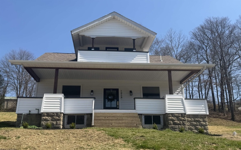 1217 Pleasant Valley Road, Fairmont, West Virginia 26554, 3 Bedrooms Bedrooms, 8 Rooms Rooms,2 BathroomsBathrooms,Single Family Detached,For Sale,Pleasant Valley,10163838