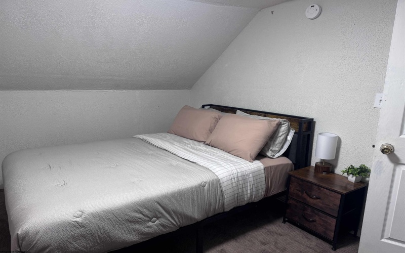 1605 18th Street, Clarksburg, West Virginia 26301, 4 Bedrooms Bedrooms, 7 Rooms Rooms,1 BathroomBathrooms,Single Family Detached,For Sale,18th,10163837 1605 18th Street, Clarksburg, West Virginia 26301, 4 Bedrooms Bedrooms, 7 Rooms Rooms,1 BathroomBathrooms,Single Family Detached,For Sale,18th,10163837