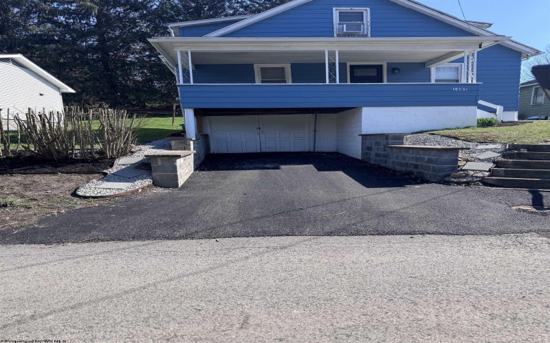 1605 18th Street, Clarksburg, West Virginia 26301, 4 Bedrooms Bedrooms, 7 Rooms Rooms,1 BathroomBathrooms,Single Family Detached,For Sale,18th,10163837 1605 18th Street, Clarksburg, West Virginia 26301, 4 Bedrooms Bedrooms, 7 Rooms Rooms,1 BathroomBathrooms,Single Family Detached,For Sale,18th,10163837