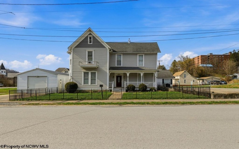 7 College Street, Glenville, West Virginia 26351, 4 Bedrooms Bedrooms, 15 Rooms Rooms,2 BathroomsBathrooms,Single Family Detached,For Sale,College,10163836 7 College Street, Glenville, West Virginia 26351, 4 Bedrooms Bedrooms, 15 Rooms Rooms,2 BathroomsBathrooms,Single Family Detached,For Sale,College,10163836