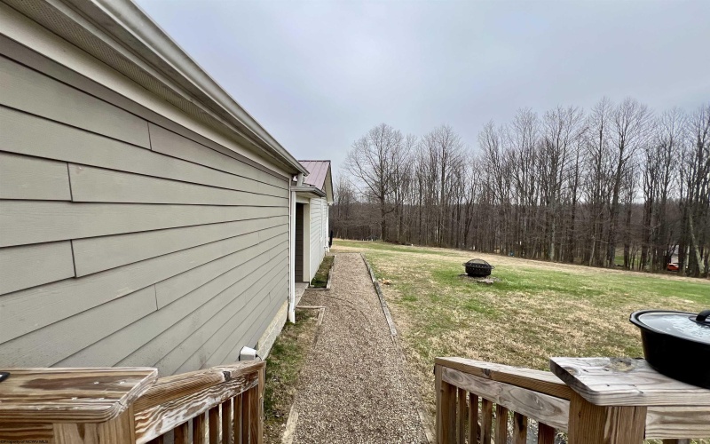 132 Douglas Way, Belington, West Virginia 26250, 3 Bedrooms Bedrooms, 7 Rooms Rooms,2 BathroomsBathrooms,Single Family Detached,For Sale,Douglas,10163835