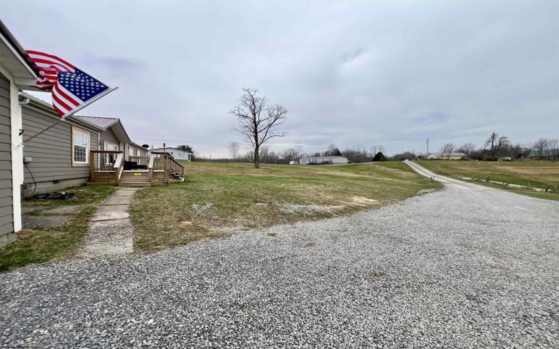 132 Douglas Way, Belington, West Virginia 26250, 3 Bedrooms Bedrooms, 7 Rooms Rooms,2 BathroomsBathrooms,Single Family Detached,For Sale,Douglas,10163835