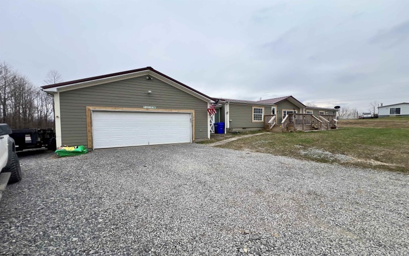 132 Douglas Way, Belington, West Virginia 26250, 3 Bedrooms Bedrooms, 7 Rooms Rooms,2 BathroomsBathrooms,Single Family Detached,For Sale,Douglas,10163835