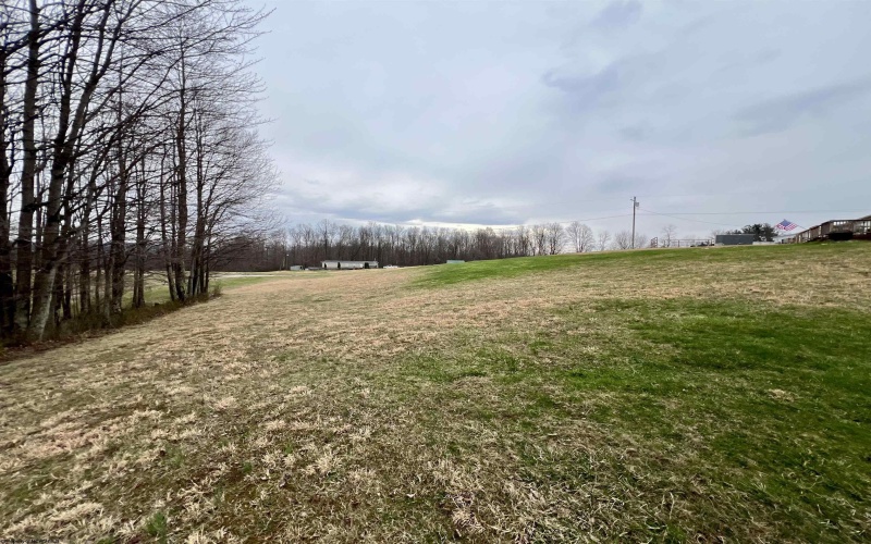 132 Douglas Way, Belington, West Virginia 26250, 3 Bedrooms Bedrooms, 7 Rooms Rooms,2 BathroomsBathrooms,Single Family Detached,For Sale,Douglas,10163835