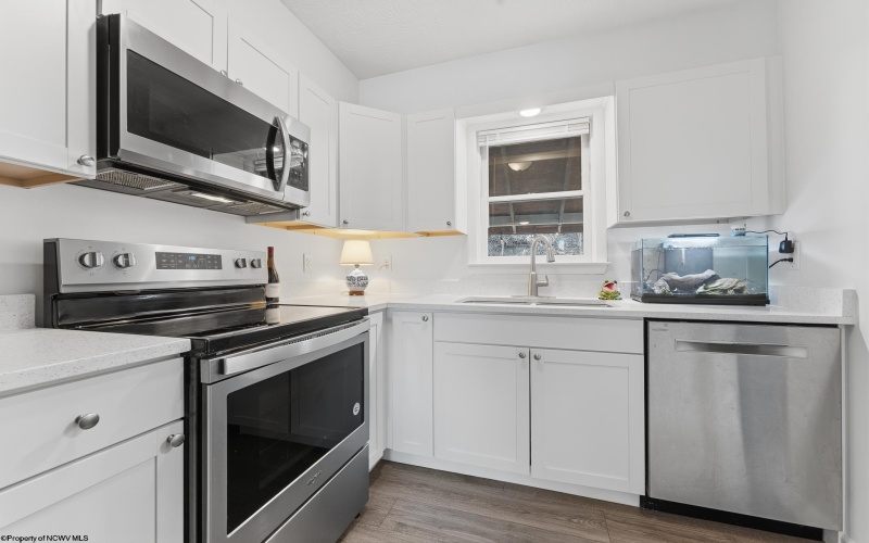 1697 Van Voorhis Road, Morgantown, West Virginia 26508, 2 Bedrooms Bedrooms, 4 Rooms Rooms,1 BathroomBathrooms,Single Family Attached,For Sale,Van Voorhis,10163839