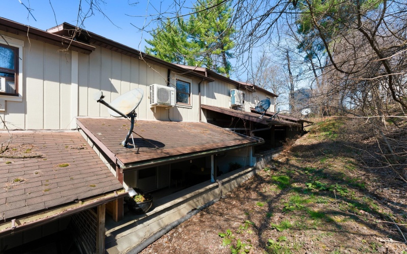 1697 Van Voorhis Road, Morgantown, West Virginia 26508, 2 Bedrooms Bedrooms, 4 Rooms Rooms,1 BathroomBathrooms,Single Family Attached,For Sale,Van Voorhis,10163839